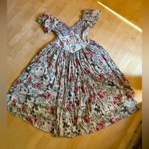 Vintage Floral Cottagecore Maxi Dress Full Skirt, 100% Cotton, Size 10–12